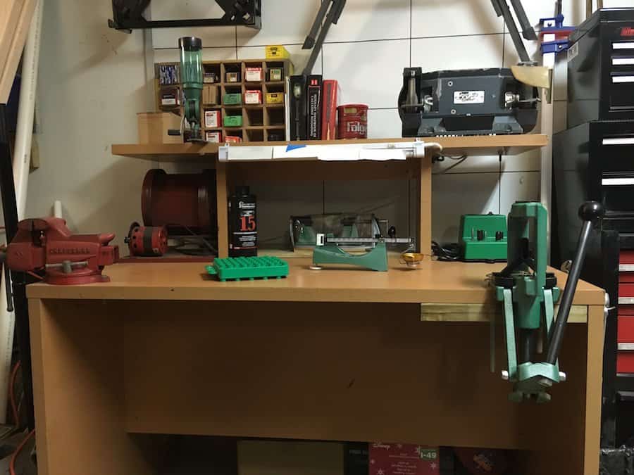 How to build a reloading bench